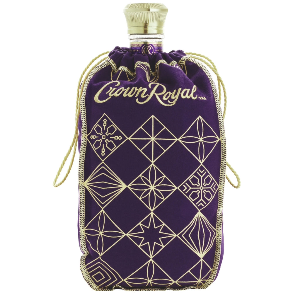 Crown Royal Fine De Luxe Limited Edition Holiday Bag 2024 Release Canadian Whisky Crown Royal 